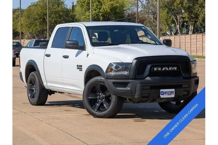 $30987 : Ram 1500 Classic 2024 4x4 SL image 2