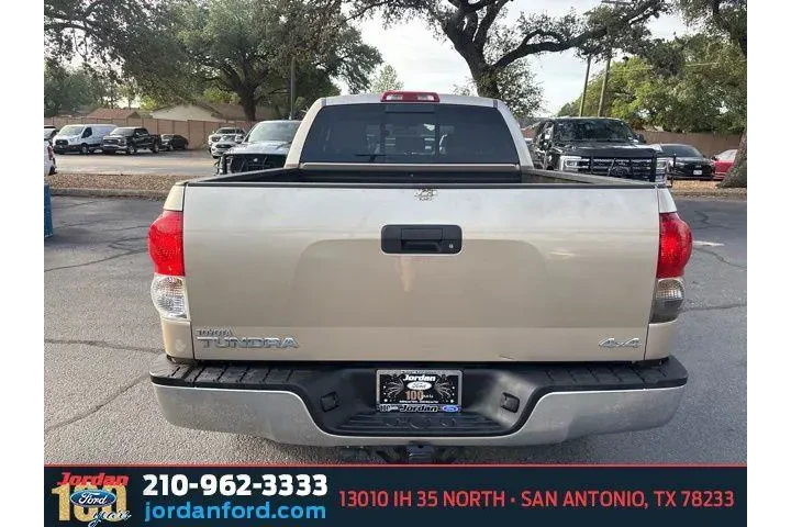 $15297 : Toyota Tundra 2008 4x4 SR5 4 image 8