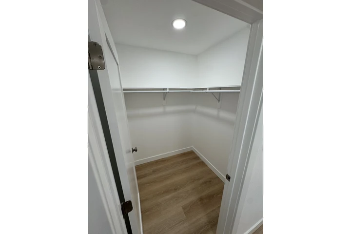 $2800 : 2 cuartos 1 baño image 9