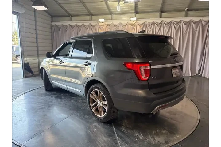 $13999 : Ford Explorer 2017 XLT 4dr S image 7