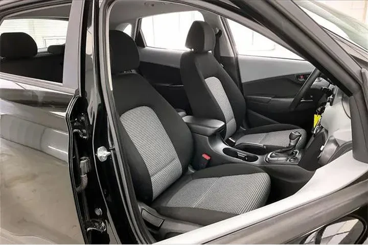 $14490 : Hyundai KONA 2021 AWD SE 4dr image 7