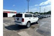 $4980 : 2011 Nitro 2WD 4dr Heat thumbnail