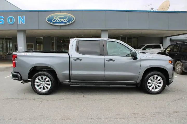 $29983 : Chevrolet Silverado 1500 202 image 2