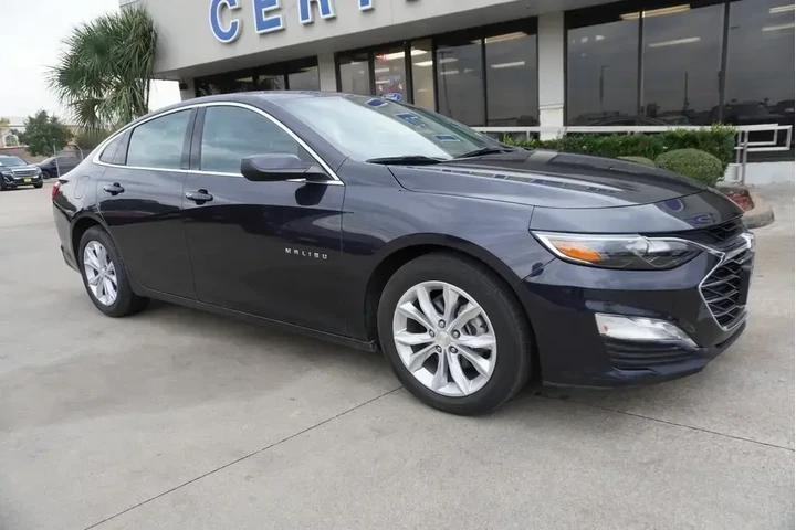 $18988 : Chevrolet Malibu 2023 LT 4dr image 1