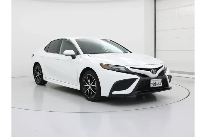 $25998 : Toyota Camry 2024 SE 4dr Sed image 1
