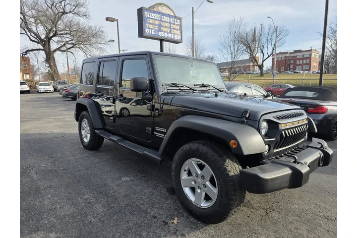 $13900 : 2015 Wrangler Unlimited Sport image 2