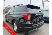 $30900 : Ford Explorer 2023 AWD XLT 4 thumbnail
