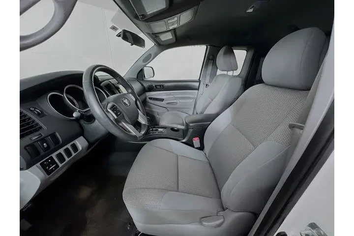 $19975 : Toyota Tacoma 2013 4x2 Base image 10