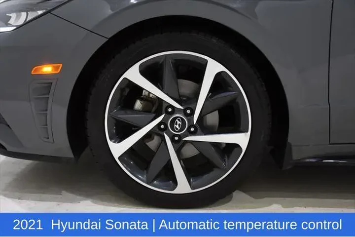 $17990 : Hyundai SONATA 2021 SEL Plus image 6