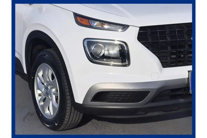 $15822 : Hyundai VENUE 2023 SE 4dr Cr image 5