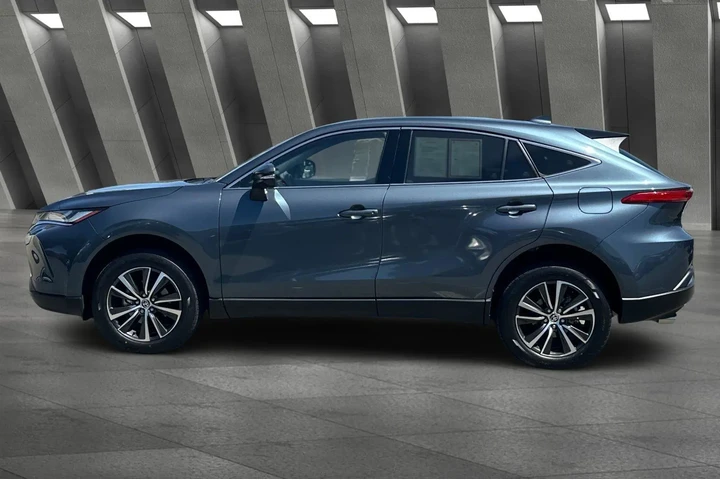 $33000 : Toyota Venza 2024 AWD LE 4dr image 10