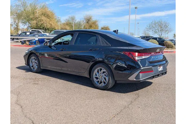 $19990 : Hyundai ELANTRA 2024 SEL 4dr image 6