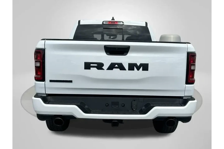 $37720 : Ram 1500 2025 4x2 Big Horn 4 image 5