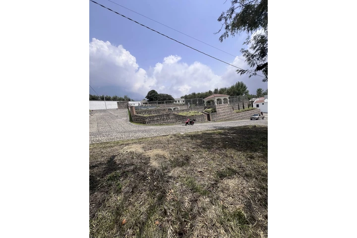 $97000 : Terreno en Antigua Gardens image 4