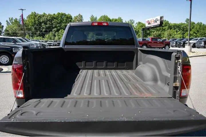 $19998 : Ram 1500 2015 4x4 Express 4d image 9