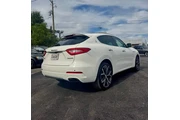 $17900 : 2017 Levante thumbnail