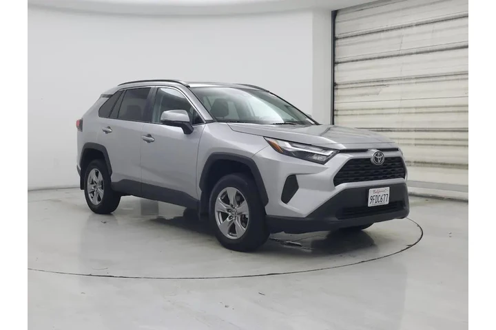 $29998 : Toyota RAV4 2023 XLE 4dr SUV image 1