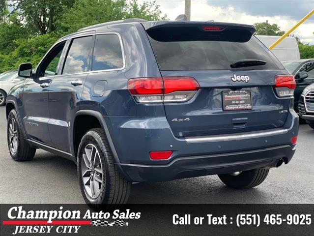 Used 2021 Grand Cherokee Limi image 10