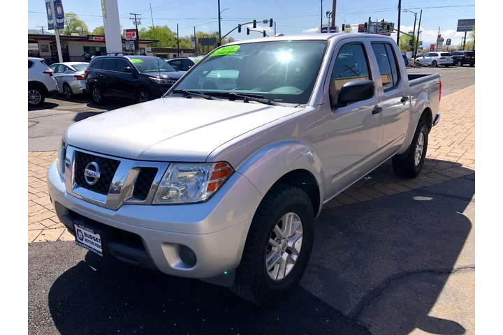 $13990 : 2016 Frontier SV Crew Cab 5AT image 5