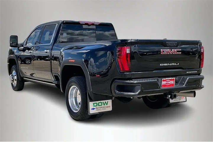 GMC Sierra 3500HD 2024 4x4 D image 4