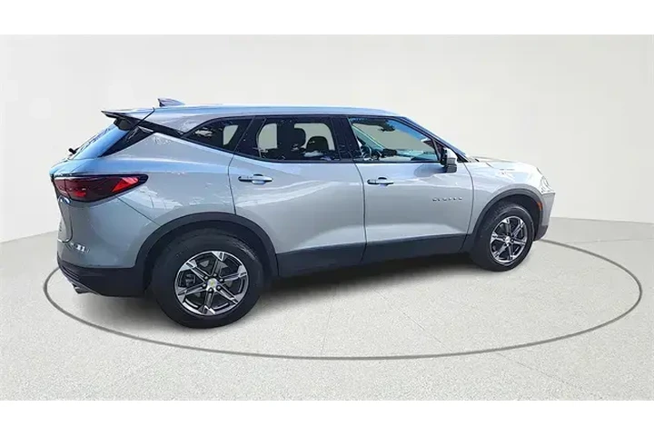 $23933 : Chevrolet Blazer 2024 LT 4dr image 8