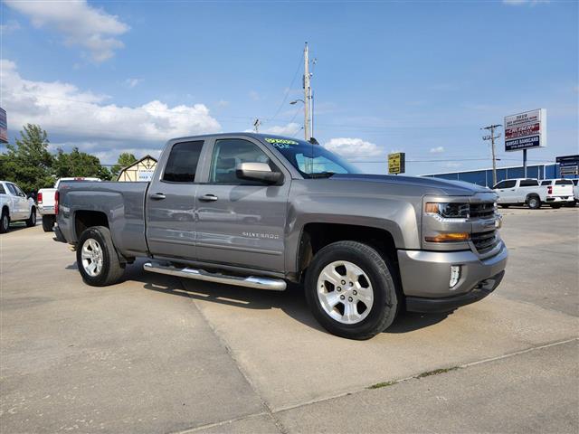 $25999 : 2017 CHEVROLET SILVERADO 1500 image 4