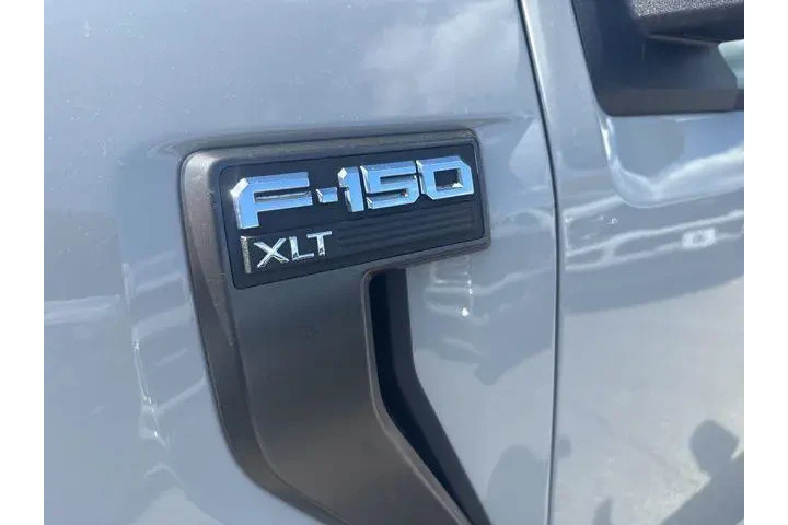 $39976 : Ford F-150 2023 4x4 XL 4dr S image 9
