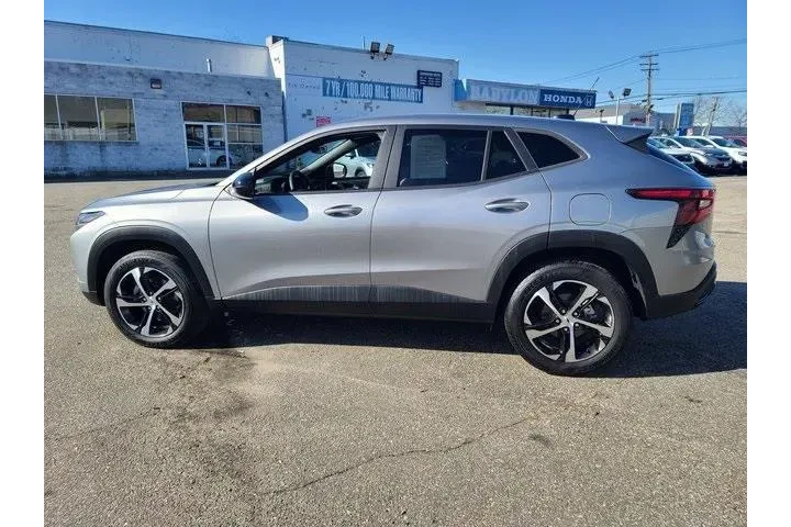 $20772 : Chevrolet Trax 2024 RS 4dr C image 2