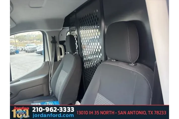 $33580 : Ford Transit 2024 250 3dr SW image 10