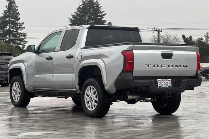 $34595 : Toyota Tacoma 2025 4x2 SR 4d image 5
