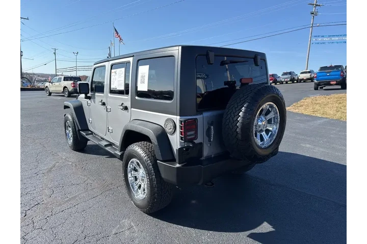 $19766 : Jeep Wrangler JK Unlimited 2 image 4