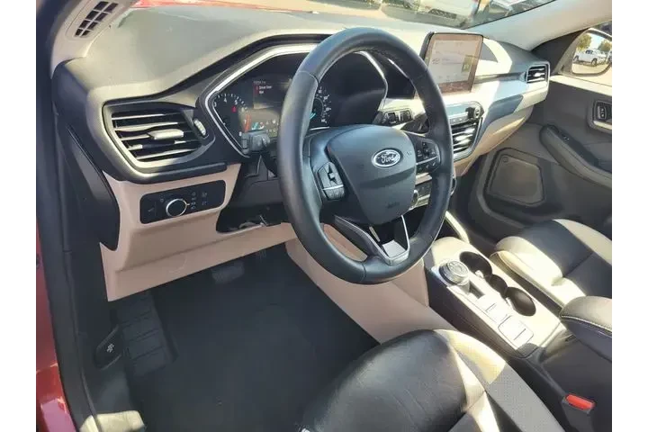 $19029 : Ford Escape 2022 SE 4dr SUV image 9