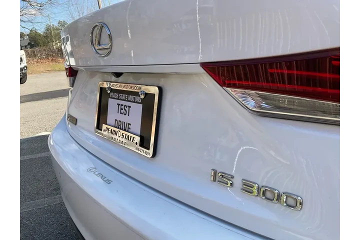 $23985 : Lexus IS 300 2018 4dr Sedan image 9