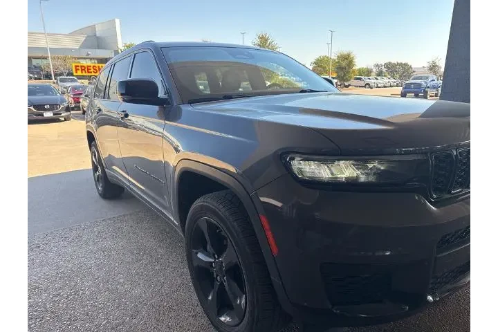 $23625 : Jeep Grand Cherokee L 2023 4 image 4
