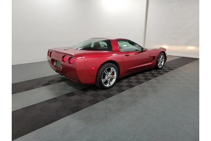 $20986 : Chevrolet Corvette 2004 2dr image 4