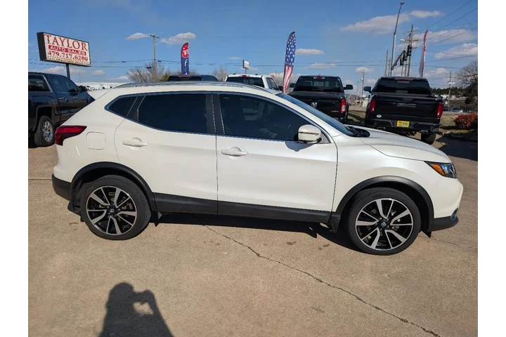 2019 Rogue Sport image 4