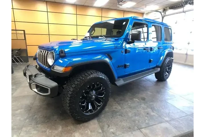 $49991 : Jeep Wrangler 2025 4x4 Sahara image 3