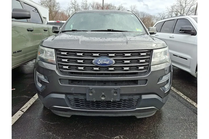 $14439 : Ford Explorer 2017 XLT 4dr S image 2