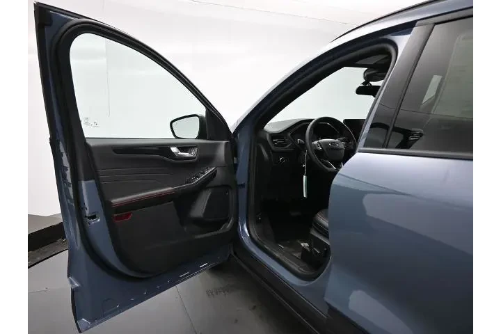 $27308 : Ford Escape Hybrid 2025 ST-L image 6