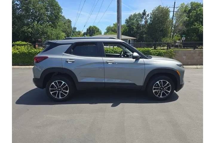 $25995 : Chevrolet Trailblazer 2025 4 image 3