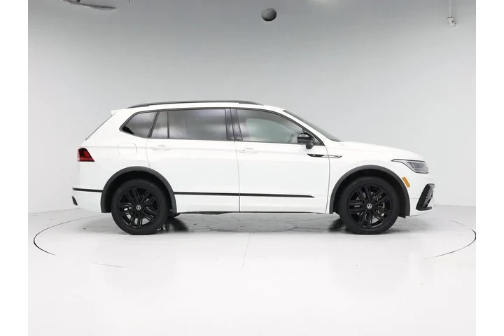 $23998 : Volkswagen Tiguan 2022 SE R- image 7