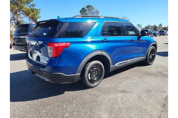 $21988 : Ford Explorer 2020 XLT 4dr S image 2