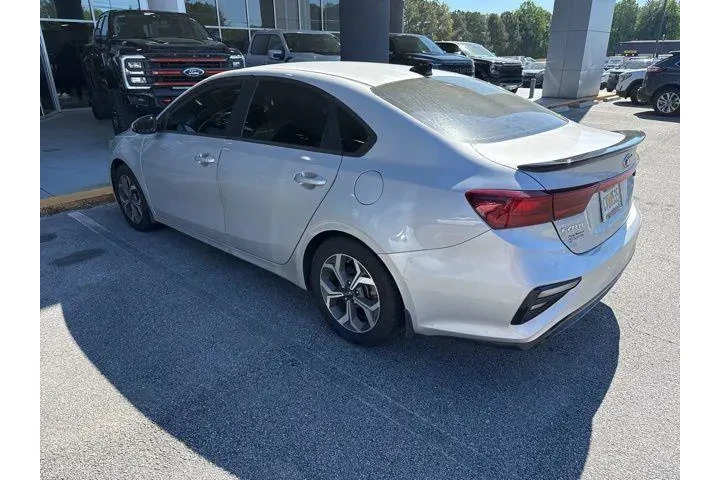 $11183 : Kia Forte 2021 FE 4dr Sedan image 3