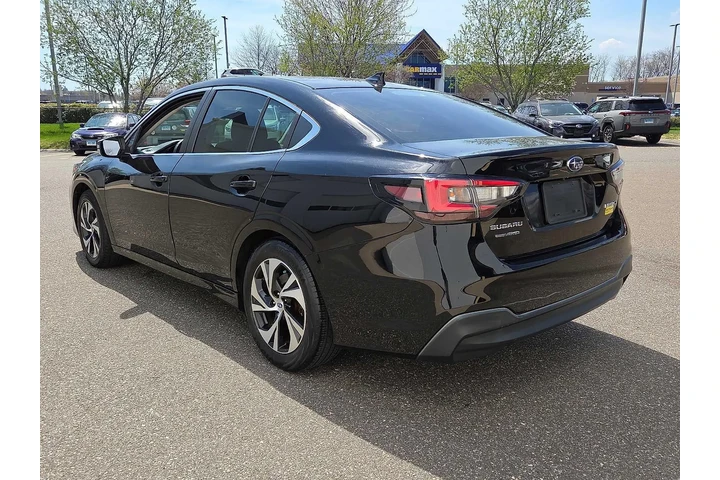 $17589 : Subaru Legacy 2020 AWD Premi image 4