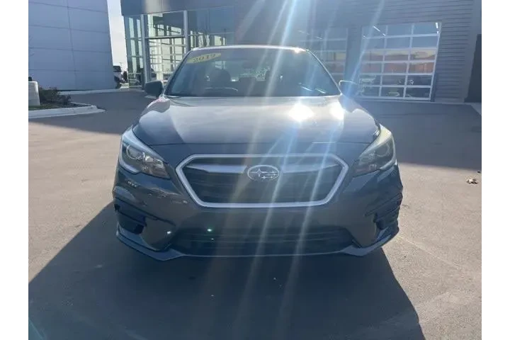 $16930 : Subaru Legacy 2019 AWD 2.5i image 2