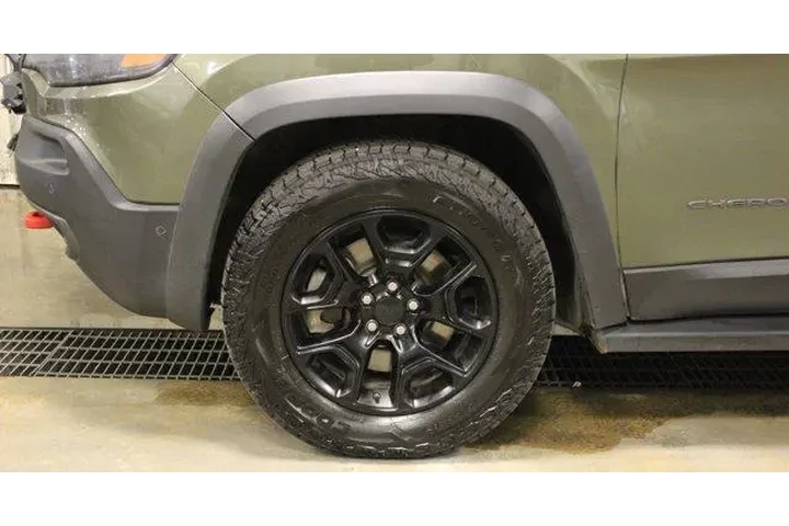 $24495 : Jeep Cherokee 2019 4x4 Trail image 9