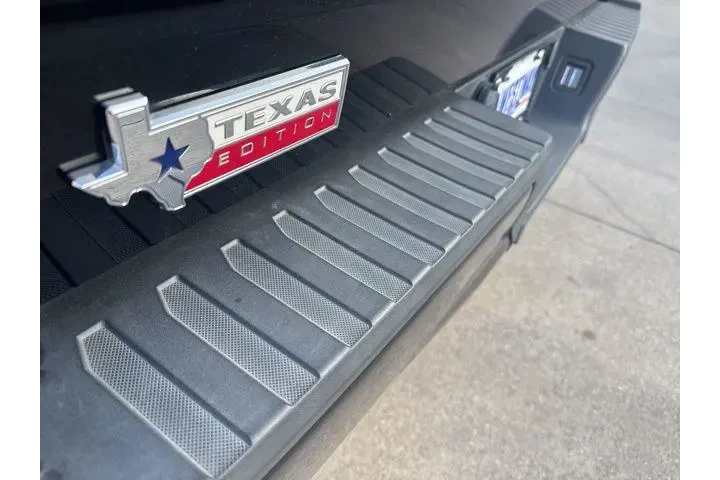 $29500 : Ford F-150 2018 4x4 King Ran image 6