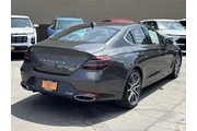$29500 : Genesis G70 2025 2.5T Standa thumbnail