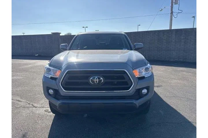 $29982 : Toyota Tacoma 2021 4x4 TRD P image 2