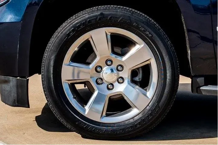 $24907 : Chevrolet Tahoe 2019 4x2 LT image 6